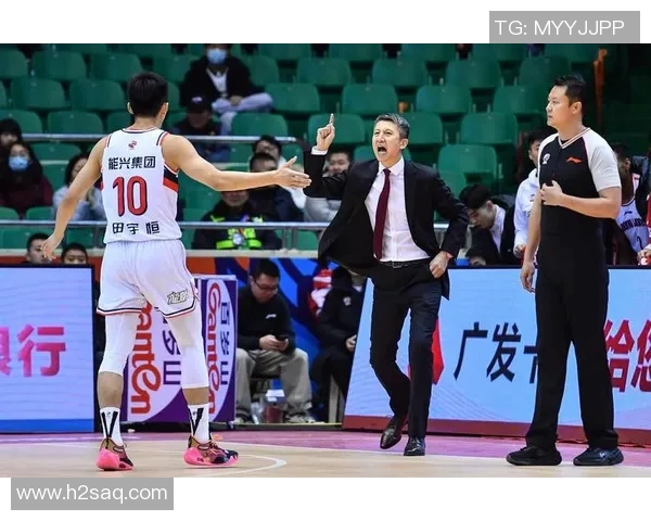 广州篮球队防守分析：优缺点及未来改进方向探讨